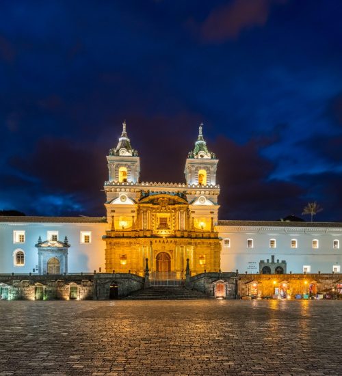 Iglesia_de_San_Francisco,_Quito,_Ecuador,_2015-07-22,_DD_217-219_HDR
